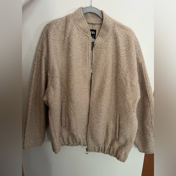 ♥️SOLD♥️ | ZARA WOMEN OVERSIZED BOUCLE BOMBER - Picture 4 of 5